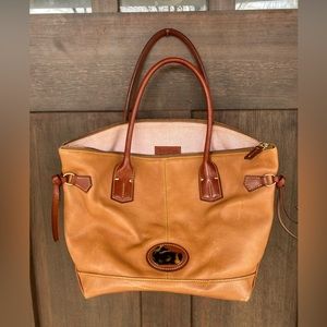 Vintage Large Dooney & Bourke Tan Leather Handbag w Tortoise Shell Logo